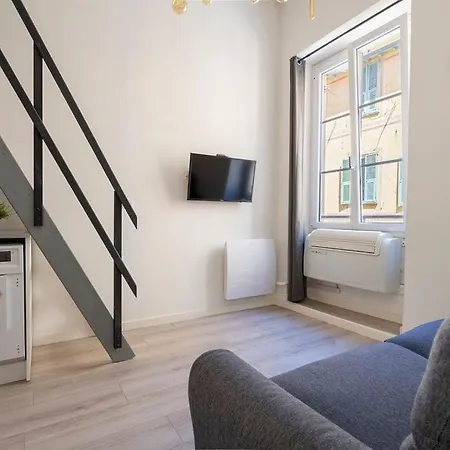 Unique 2 Biens En 1, Clim, Moderne, A 300m نيس