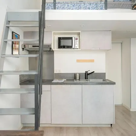 Unique 2 Biens En 1, Clim, Moderne, A 300m * نيس