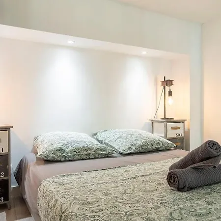 Apartamento Unique 2 Biens En 1, Clim, Moderne, A 300m