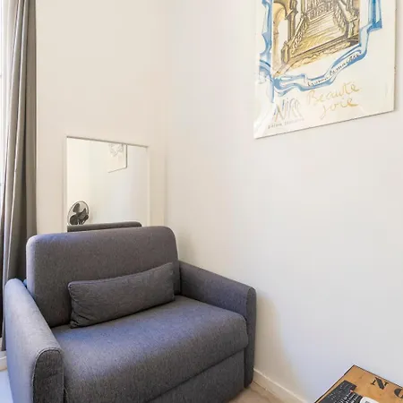 Unique 2 Biens En 1, Clim, Moderne, A 300m * نيس