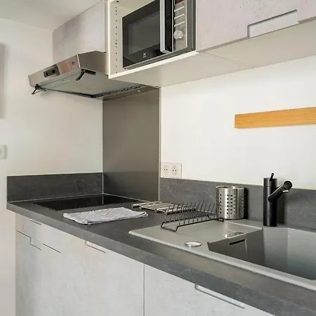Unique 2 Biens En 1, Clim, Moderne, A 300m نيس